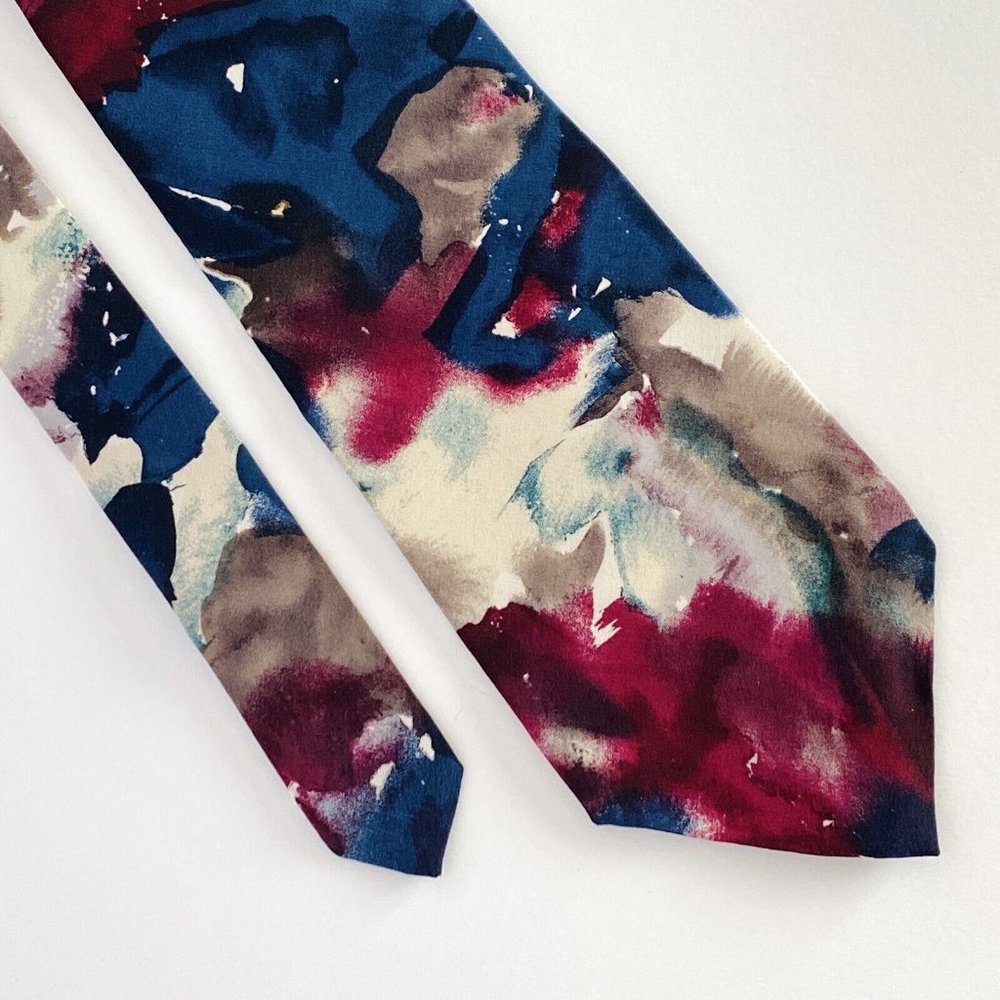417 Van Heusen Men’s Abstract Designer Silk Necktie Office Work Dad Gift